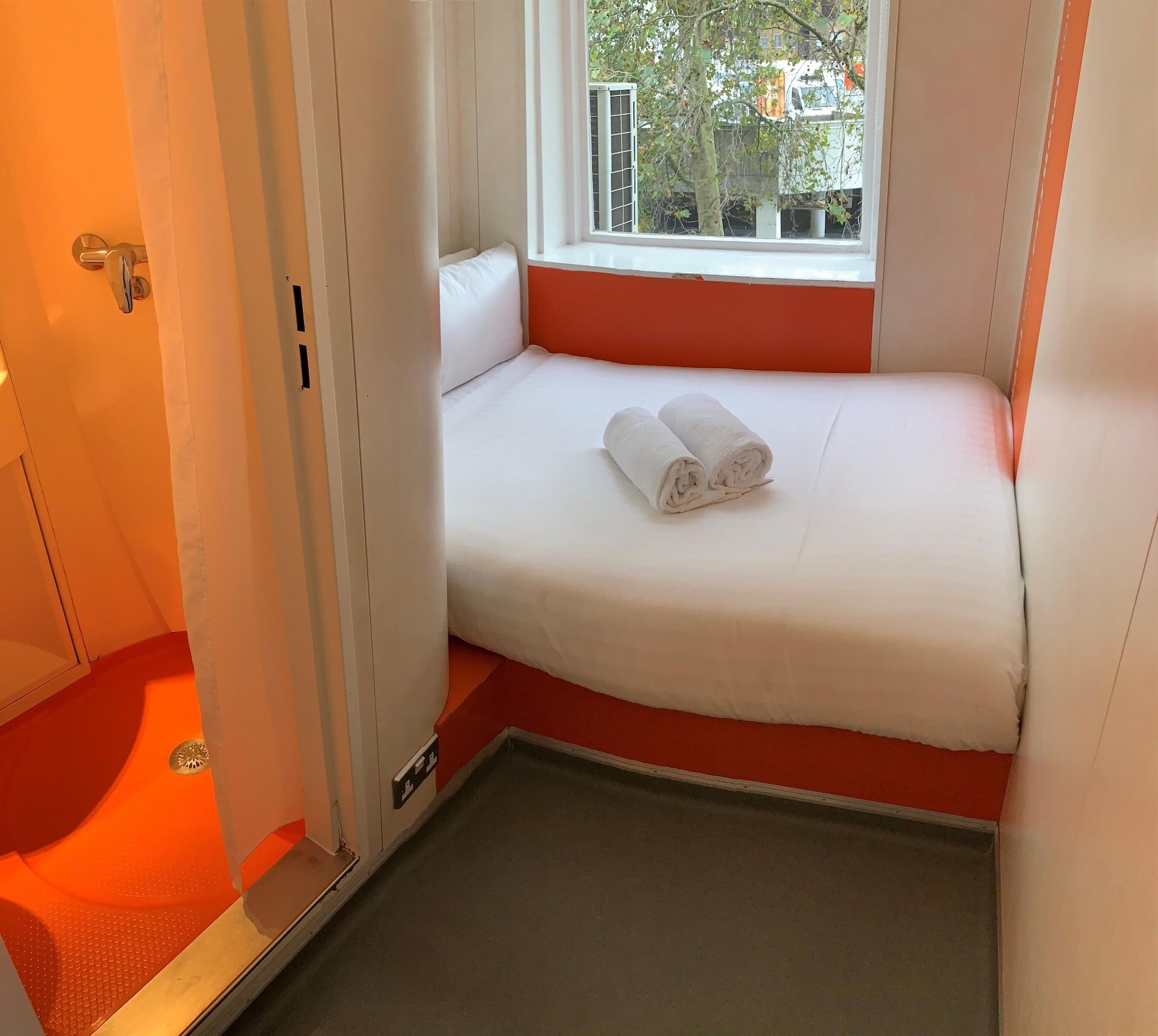 Easyhotel South Kensington Londra Dış mekan fotoğraf