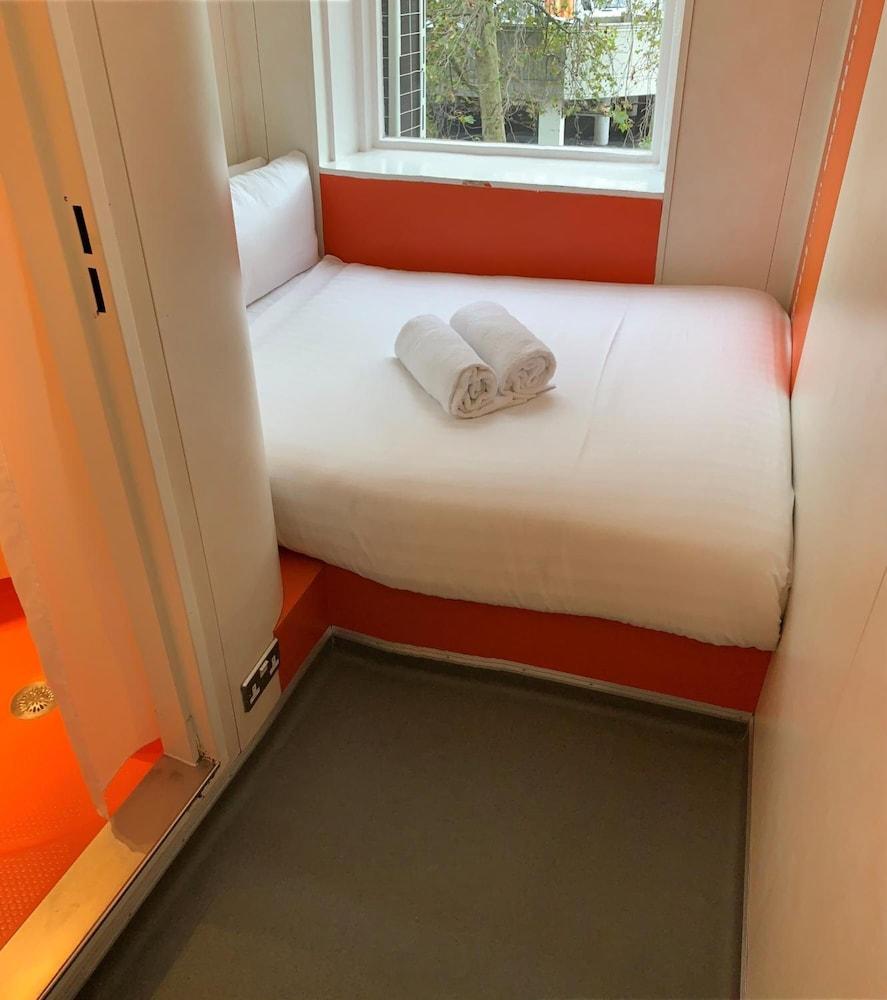 Easyhotel South Kensington Londra Dış mekan fotoğraf