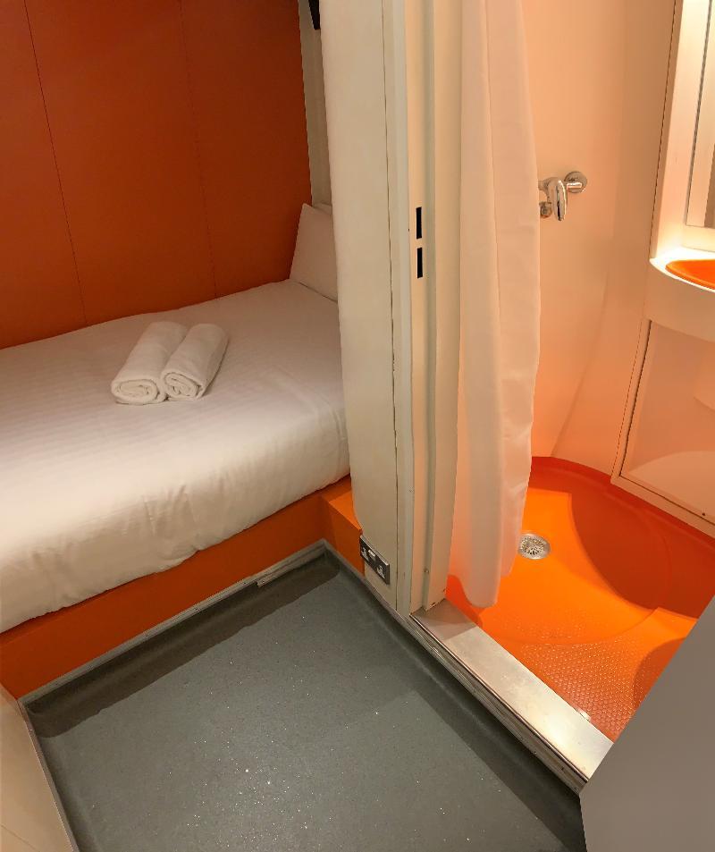 Easyhotel South Kensington Londra Dış mekan fotoğraf